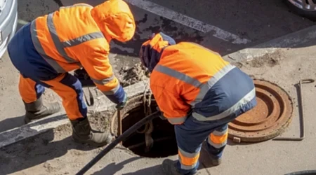 antalya-su-tesisatci, rögar-tikaniklik-acma Sıhhi tesisat malzemeleri ve musluk parçaları görseli.